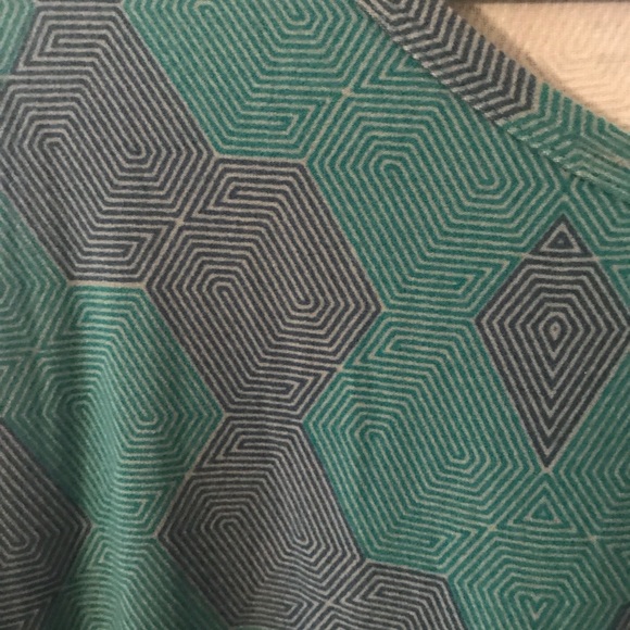 Lularoe Irma - Picture 2 of 4